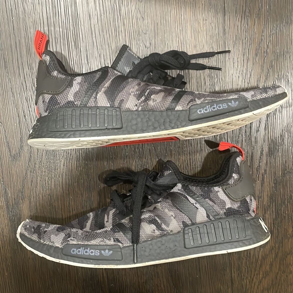 Adidas NMD_R1 NYC Black Camo G28414 Sz 13